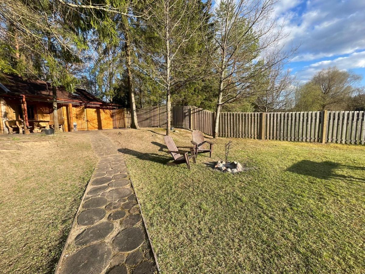 Holiday House With Sauna ツェーシス エクステリア 写真